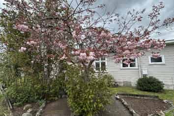471a High Street South, Carterton