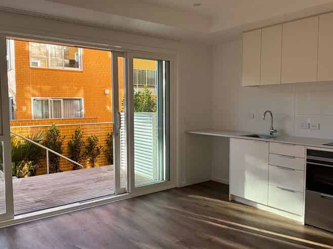 G04/2A Oakley Avenue, Waterview