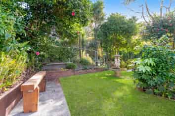 8 McDowell Crescent, Hillcrest