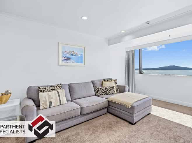 9 Byron Avenue, Takapuna
