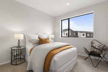 56 Te Aniwaniwa Terrace, Albany
