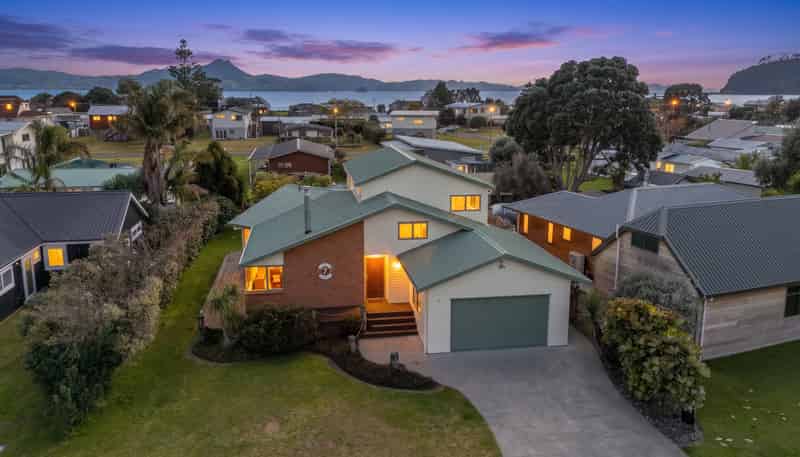 7 Martin Place, Cooks Beach