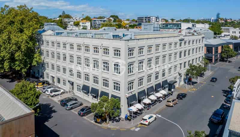 2.04/125 Saint Georges Bay Road, Parnell