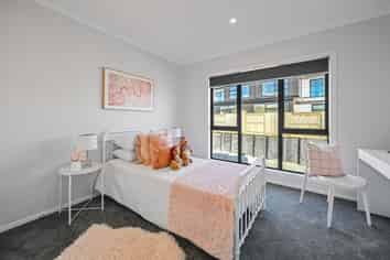 2/44 Rose Berry Crescent, Flagstaff