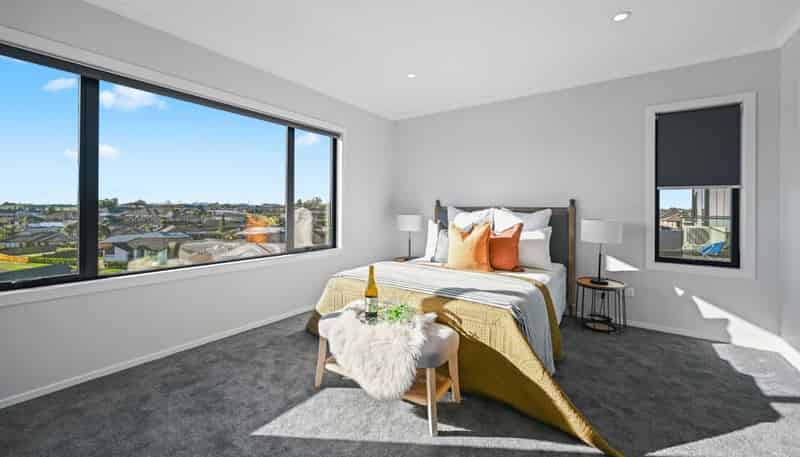 2/44 Rose Berry Crescent, Flagstaff