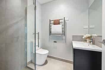 2/44 Rose Berry Crescent, Flagstaff