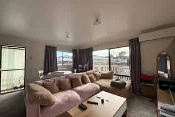 Auckland - Address withheld