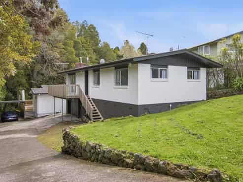 69 Holland Road, Hillcrest