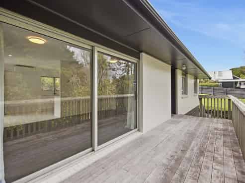 69 Holland Road, Hillcrest