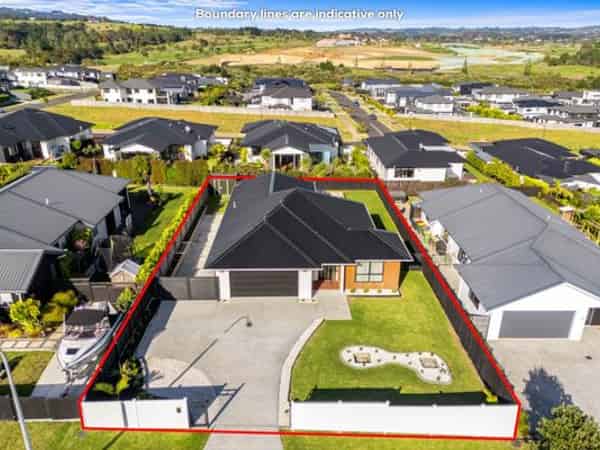 61 Eighth View Ave, Beachlands