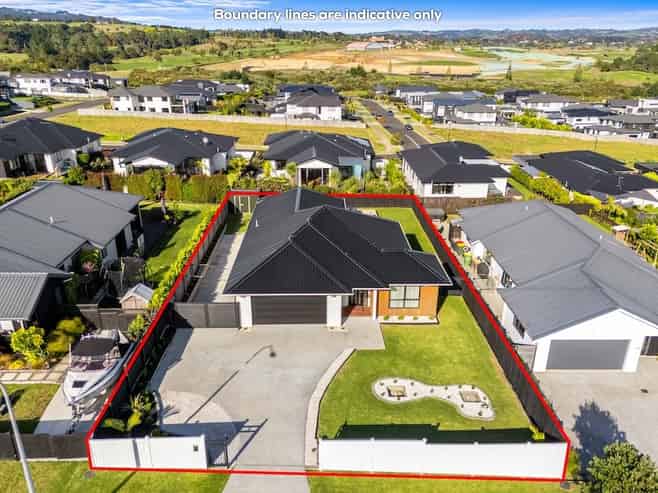 61 Eighth View Ave, Beachlands