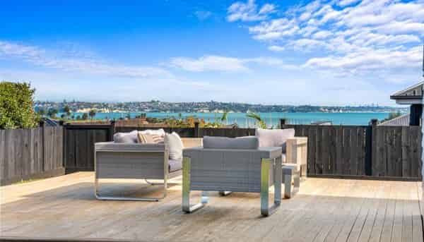 61 Eighth View Ave, Beachlands