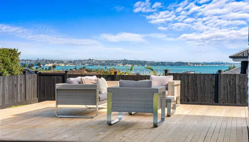 61 Eighth View Ave, Beachlands