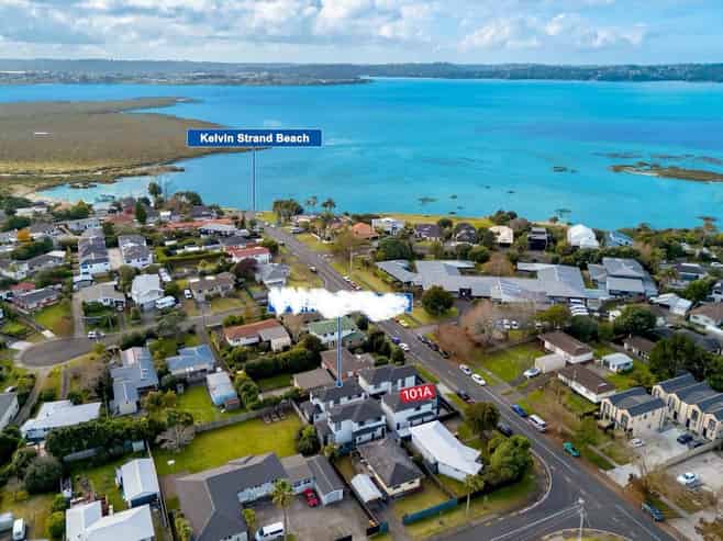 101A Beach Road, Te Atatu Peninsula