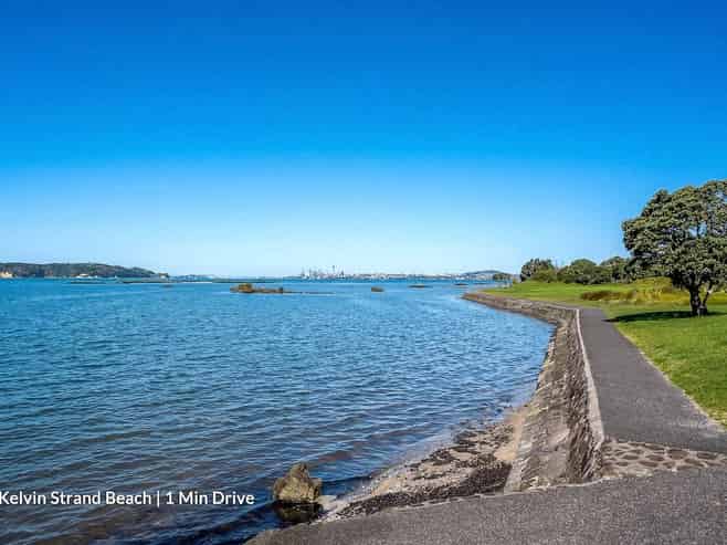 101A Beach Road, Te Atatu Peninsula