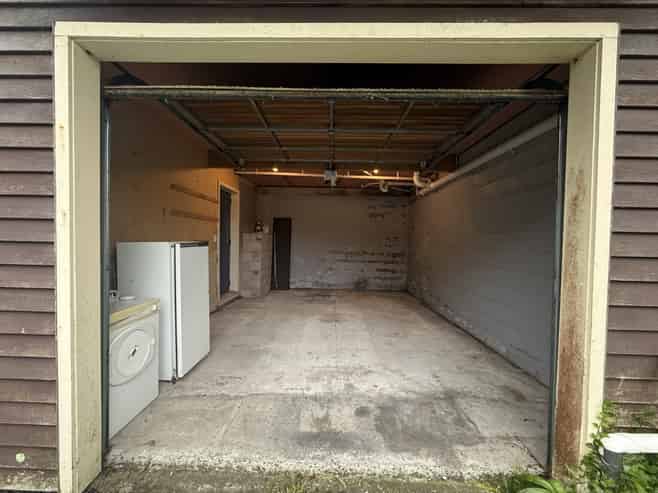 8 (studio) Sandhurst Way, Crofton Downs
