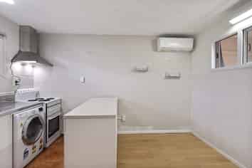 1/32 Blockhouse Bay Road, Avondale
