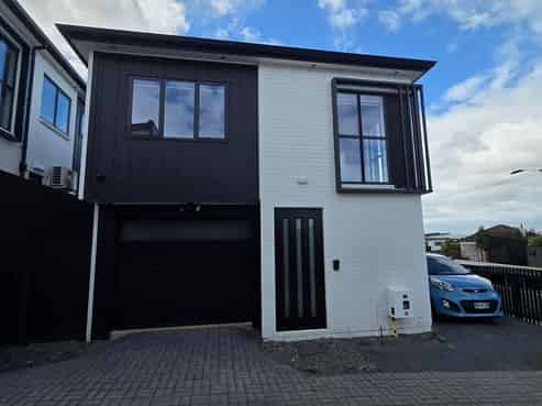 1 Chardi Kala Way, Papatoetoe