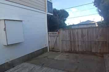 1/192 Onepu Road, Lyall Bay