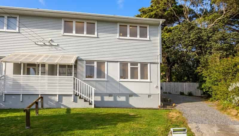 8A Devon Place, Cannons Creek