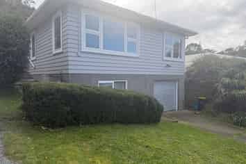 82 Chester Road, Tawa