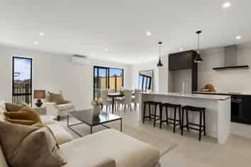 47 Te Aniwaniwa Terrace, Albany