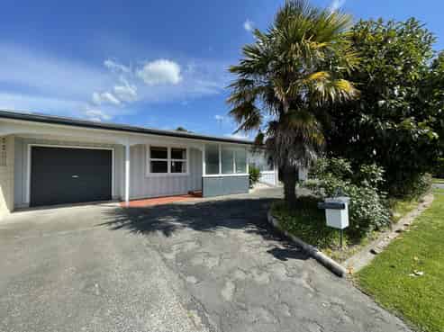 2 Bennett Place, Onekawa