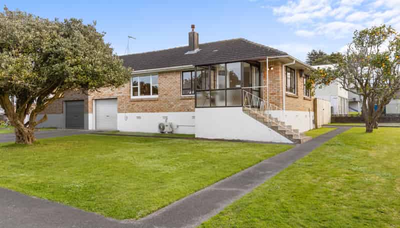 11/17 Kings Road, Panmure
