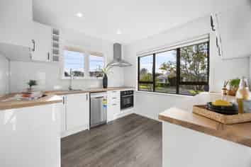 11/17 Kings Road, Panmure