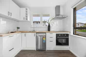 11/17 Kings Road, Panmure