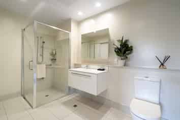 11 Commodore Drive, Lynfield