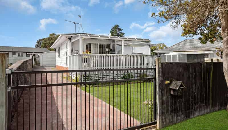21 Ferndown Avenue, Papatoetoe