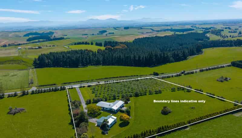 801 Rolling Ridges Road, Levels Valley