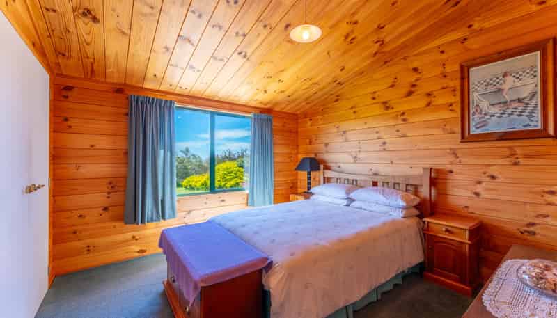 801 Rolling Ridges Road, Levels Valley