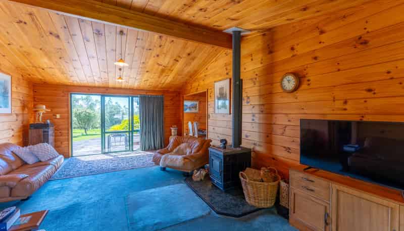 801 Rolling Ridges Road, Levels Valley