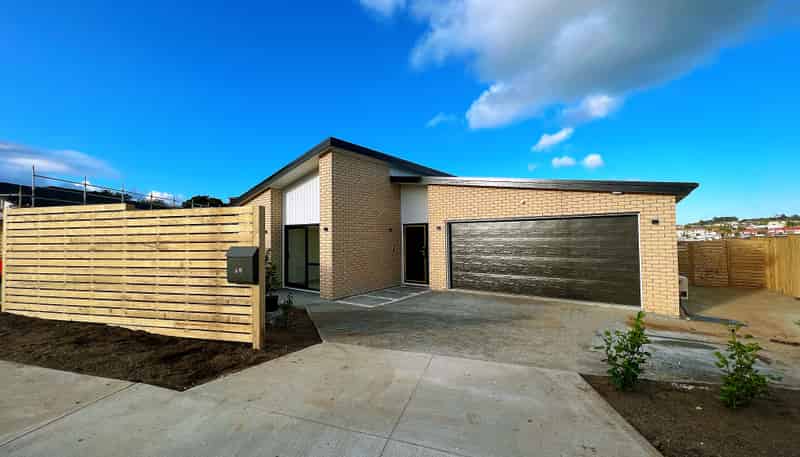 49 Surf View Crescent, Red Beach