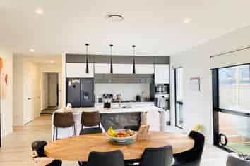 49 Surf View Crescent, Red Beach