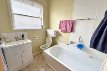 8/25 Queen Street, Dannevirke