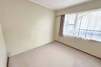 8/25 Queen Street, Dannevirke