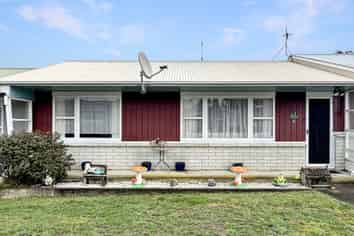 8/25 Queen Street, Dannevirke