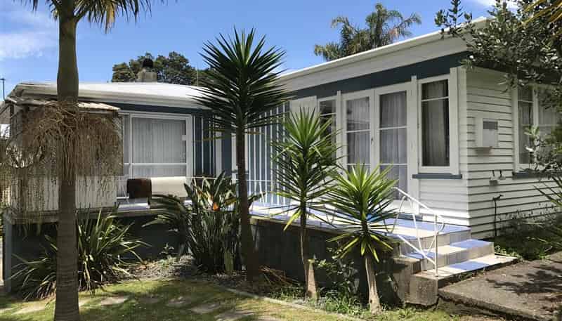 67 Anzac Road, Morningside