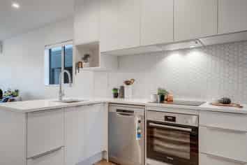9/15 Sea Vista Avenue, Beach Haven