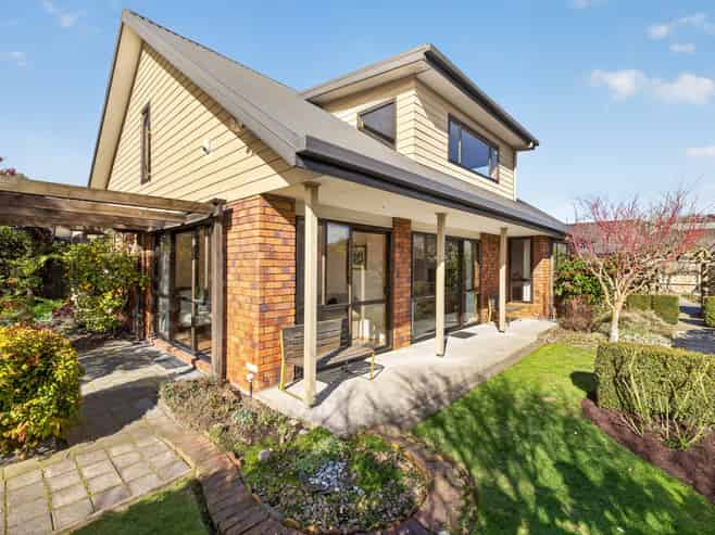 14 Tuscany Place, Beckenham