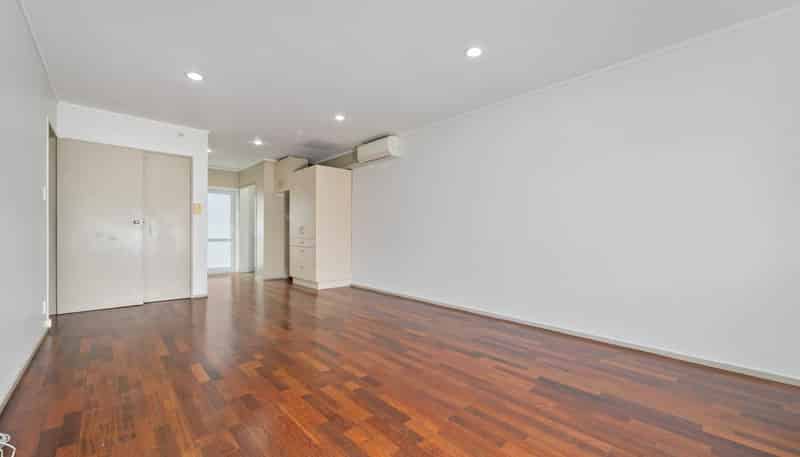 8/134 Church Street, Otahuhu