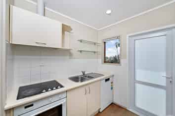 8/134 Church Street, Otahuhu