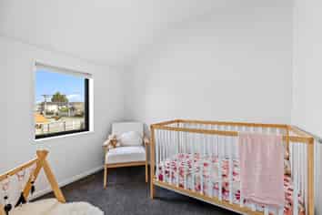 2/138 Hills Road, Edgeware