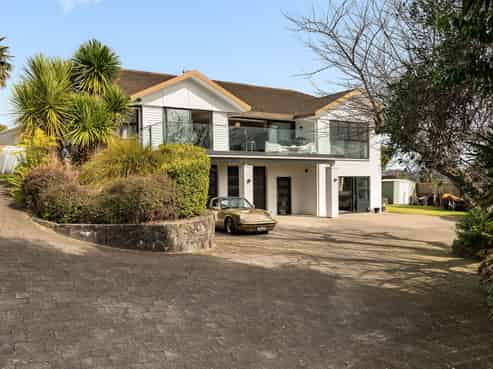 124A Levers Road, Matua