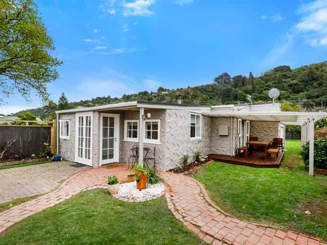 2 Richard Street, Belmont
