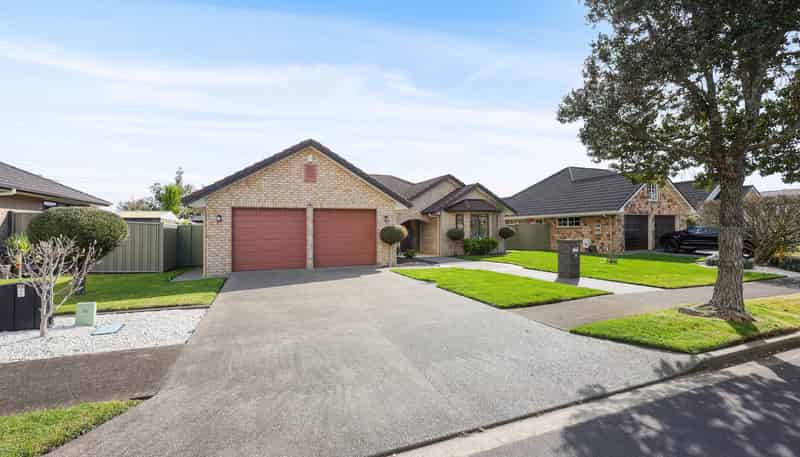 16 Erceg Way, Rosehill