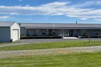 Hawkes Bay - Address withheld